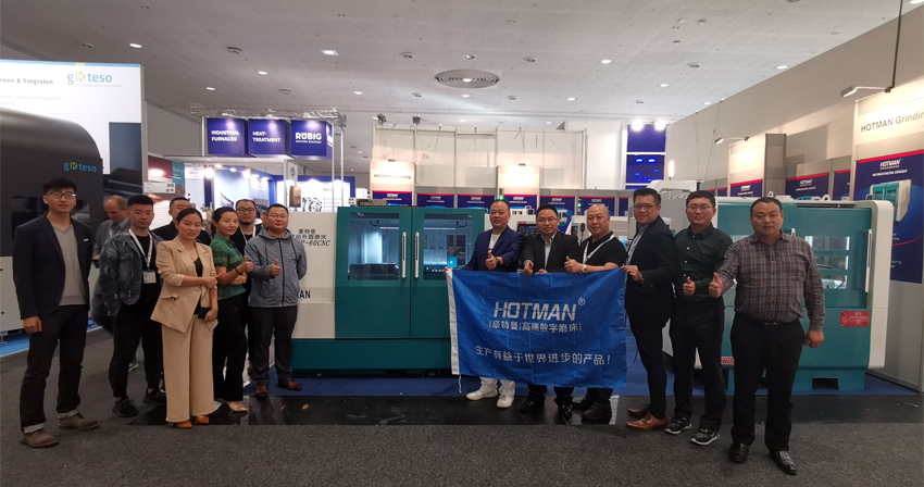 豪特曼磨床公司EMO漢諾威展會留影合照 豪特曼磨床公司EMO漢諾威展會留影合照
